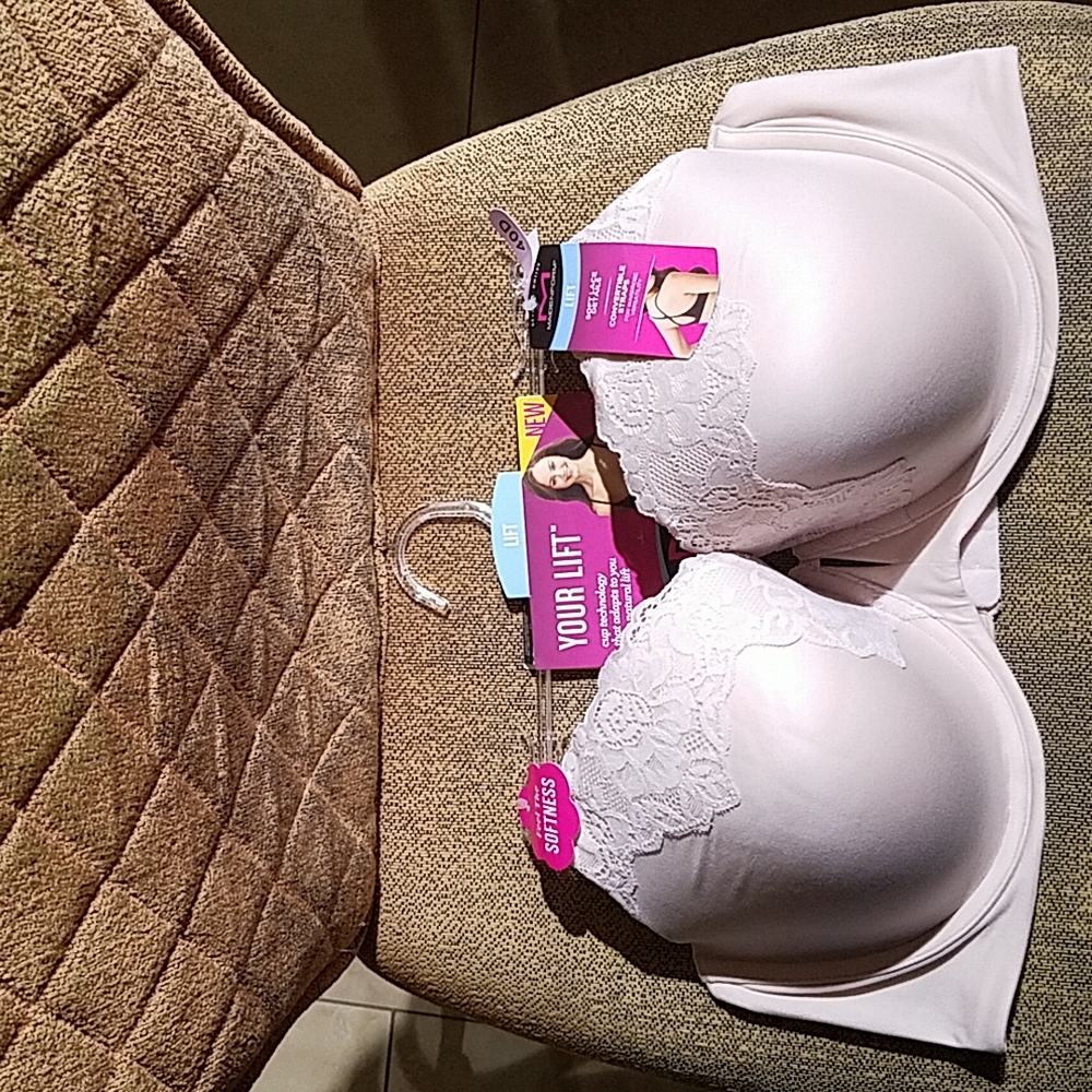 Maidenform Comfort Devotion Your Lift Underwire Tan Floral Lace Bra NWT. This
